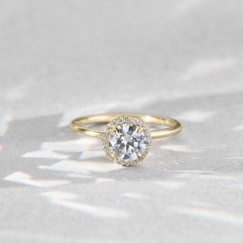 18K Round Halo Engagement Ring