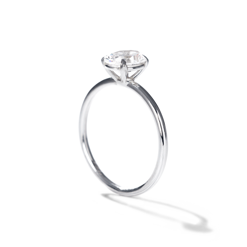 18K White Gold Platinum Prong Solitaire Oval Diamond Engagement Ring