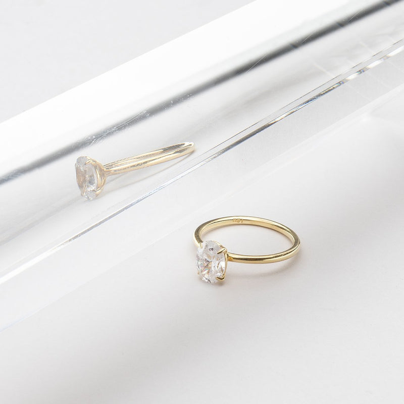 18K Gold Bezel Oval Diamond Engagement Ring