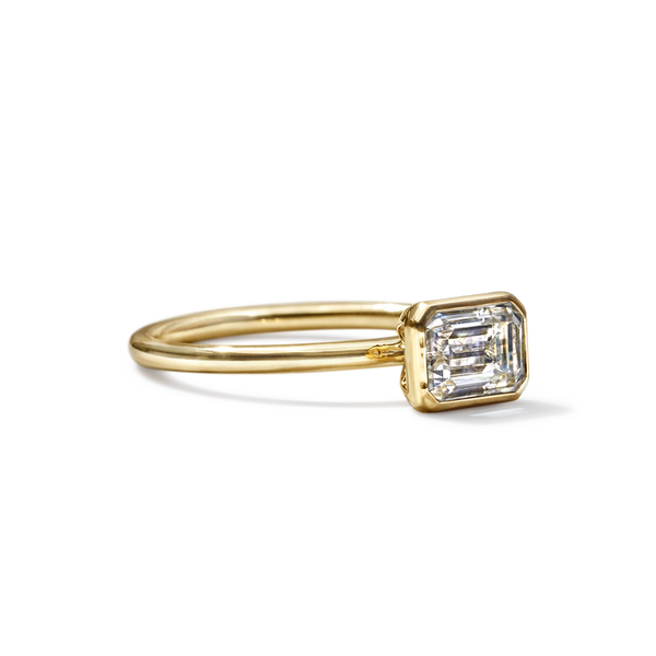 18K Yellow Gold Emerald Bezel Diamond Engagement Ring